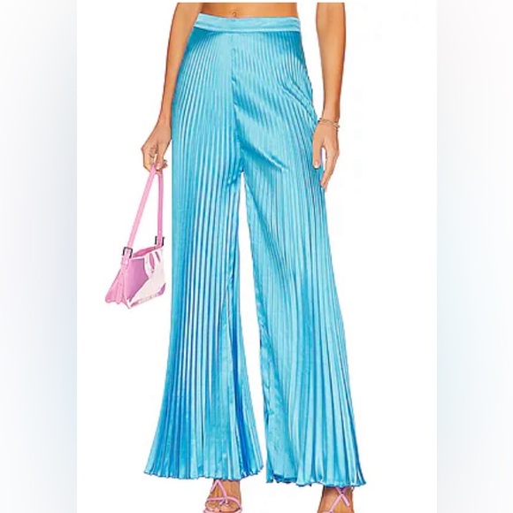 L'IDEE Renaissance Top and Bisous Pant - Size M. Cloud Blue. - Picture 2 of 6